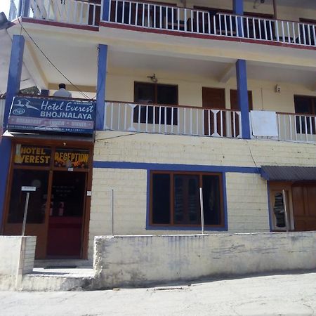 Hotel Everest Манали Экстерьер фото