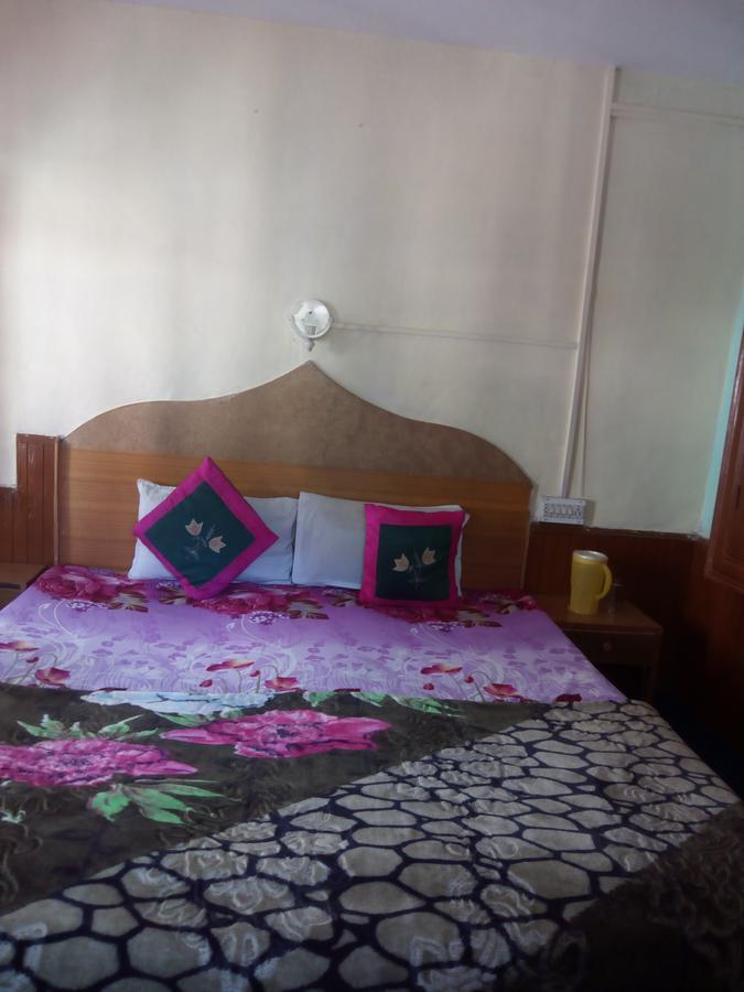 Hotel Everest Манали Экстерьер фото