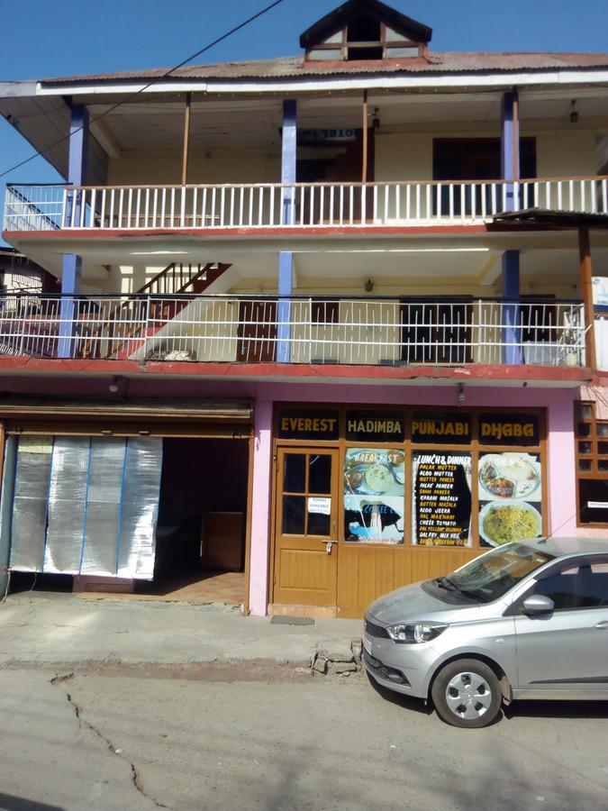 Hotel Everest Манали Экстерьер фото